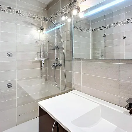 Confortable Renove Pres Des Pistes, Balcon, Acces Piscine - Fr-1-267-249 Apartmán Le Corbier
